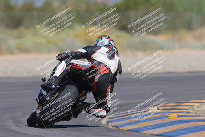 media/Sep-25-2023-Moto Forza (Mon) [[81ffa65e0a]]/B-C Group/Session 4 (Turn 2 Backside)/